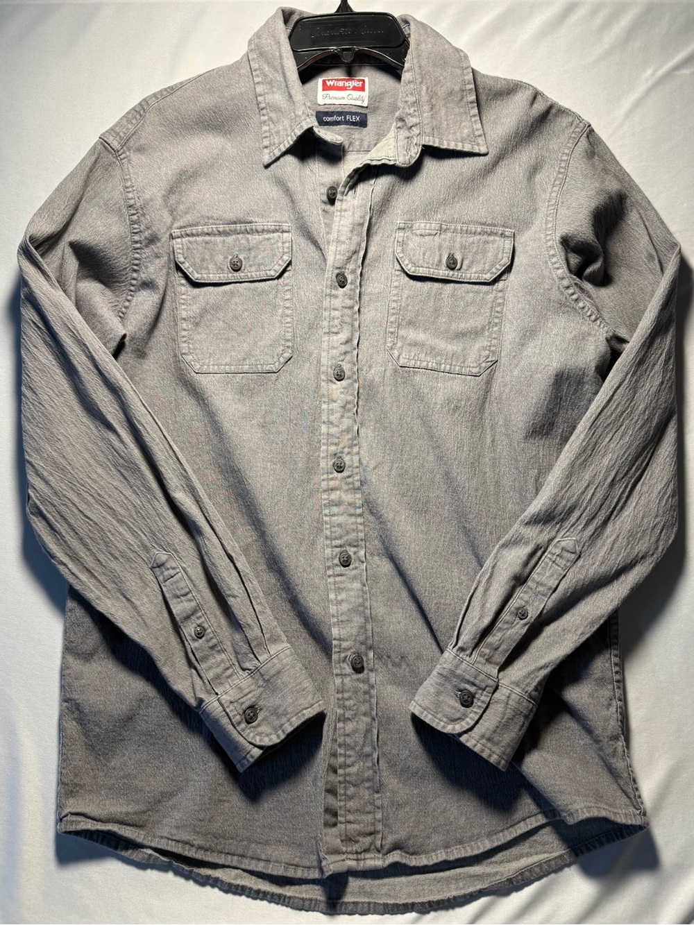 Wrangler Comfort Flex Gray Denim Long-sleeve work Shirt. Size Medium